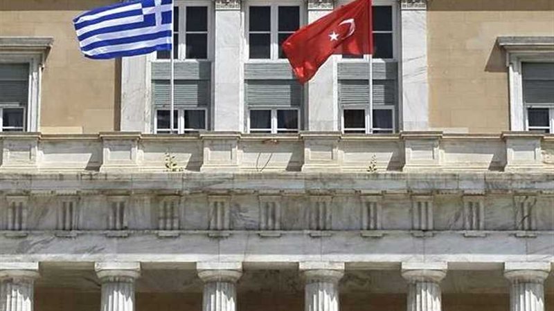 اليونان تستدعي السفير