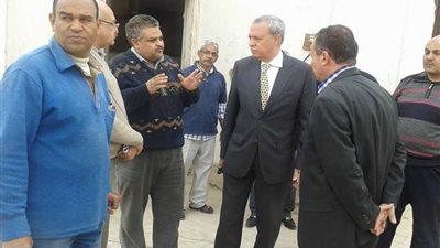 محافظ قنا يتفقد أعمال تطوير الديوان العام (صور)