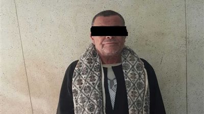 القبض على متهمين بسرقة خط بترول