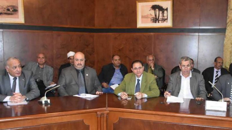 محافظ البحيرة تترأس