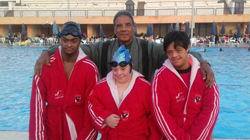 سباحو الأهلي لذوي