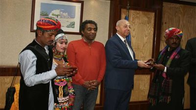 محافظ أسوان يستقبل وفود الدول المشاركة في مهرجان أسوان (صور)