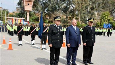 بالصور.. تخريج دفعة جديدة من مجندي المرور