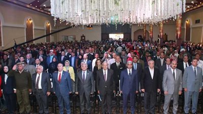 انطلاق فعاليات منتدى طلاب من اجل مصر بجامعة جنوب الوادي (صور)