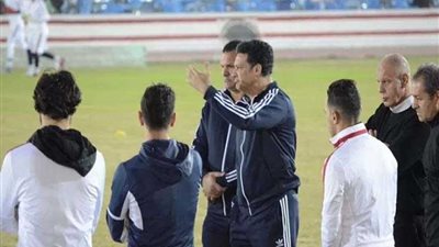 جلال يصحح أخطاء مباراة بتروجت في مران الزمالك
