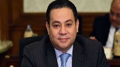 وزير قطاع الأعمال يفتتح فندق 