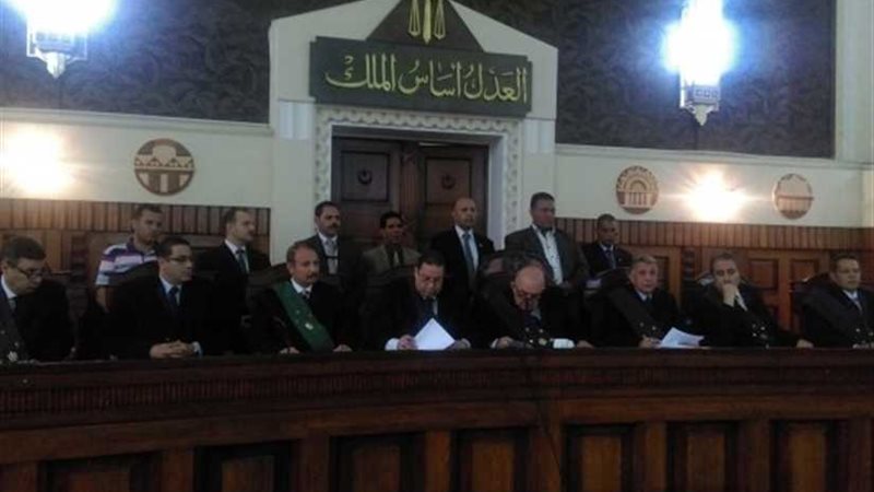 تأجيل محاكمة 15 متهما