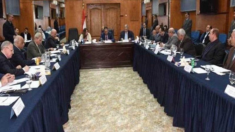 وزير الإسكان يوجه