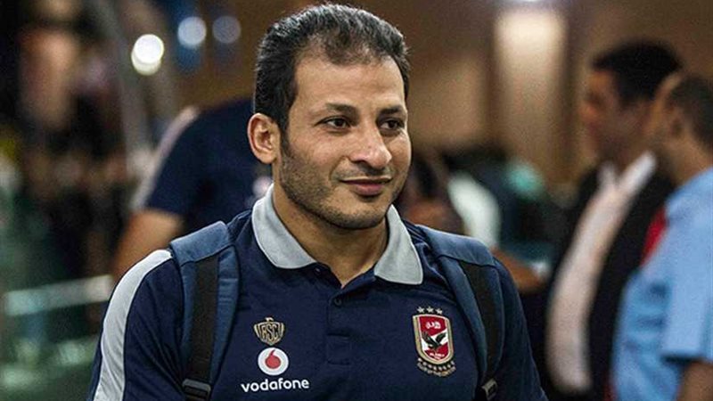 مدرب الأهلي يطير
