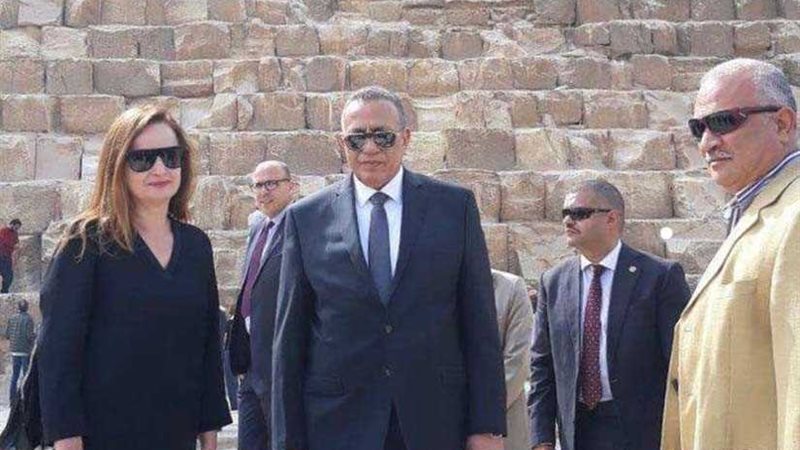 محافظ الجيزة يصطحب