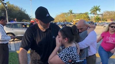 فلوريدا تطلب من الحكومة الفيدرالية مليون دولار عقب اعتداء مسلح على مدرسة