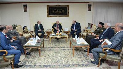 «العصار» يتفقد مشروعات جديدة بـ «مصنع 18 الحربي»