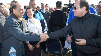 بالصور.. الرئيس يلتقي عائلات طلاب اكاديمة الشرطة وسط حفاوة بالغة