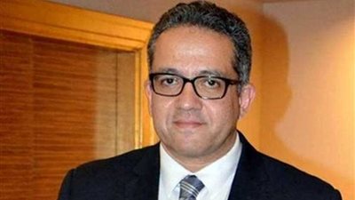 وزير الآثار يبحث مع محافظ البحر الأحمر إنشاء متحف بالغردقة