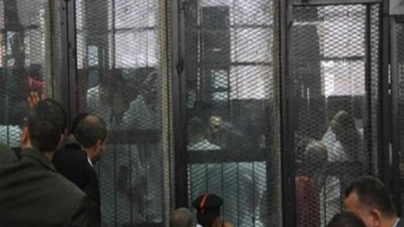 تأجيل محاكمة 45 متهما