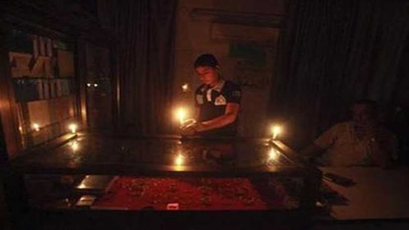 انقطاع الكهرباء بسبب