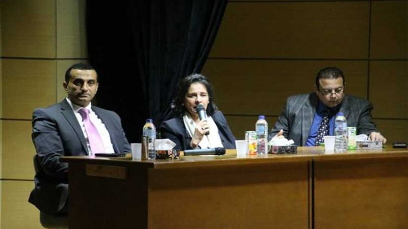 اللغة والإعلام فى