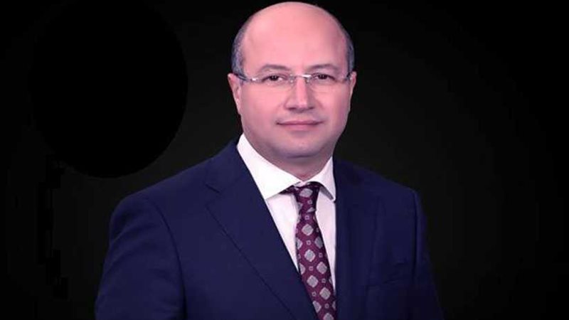 محمد ثروت نقيبا للمهندسين