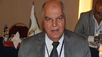 نقيب المعلمين يكرِّم 237 معلما محالا للمعاش بميت غمر