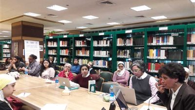 مي التلمساني من آداب القاهرة: 