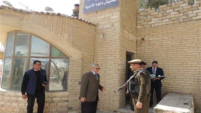 مدير أمن المنيا يفاجئ الأكمنة الحدودية ويشدد على حسن معاملة المواطنين