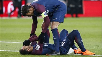 صدمة فى باريس سان جيرمان لإصابة نيمار