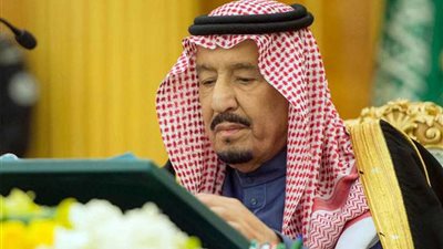 السعودية: إحالة رئيس الأركان وقائد الدفاع الجوي للتقاعد