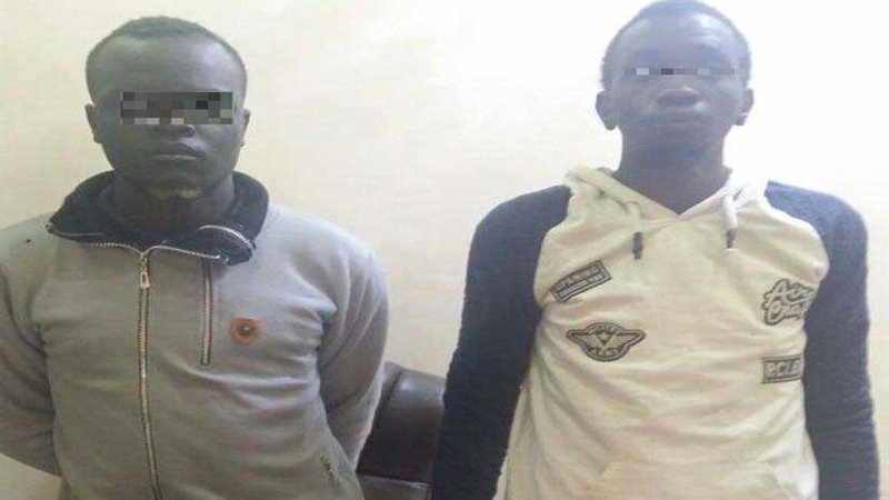 عصابة إفريقية تسرق