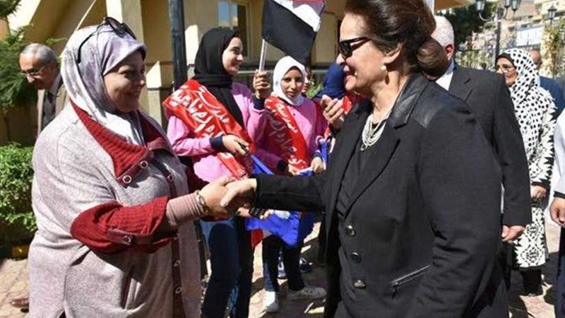 نادية عبده تكرّم