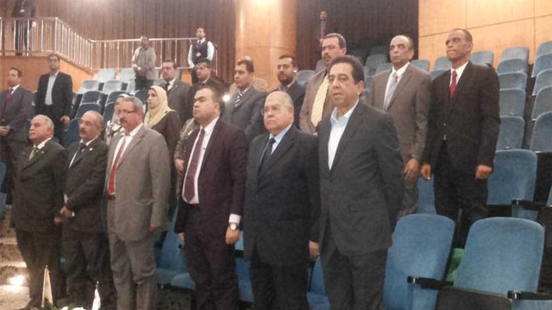 نجوم المجتمع والسياسة