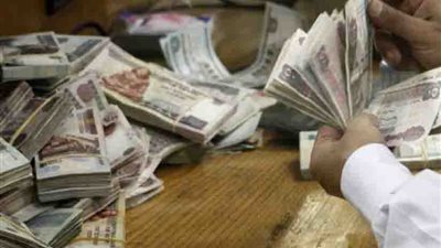 المشدد 5 سنوات لمحافظ حلوان في تلقي رشوة