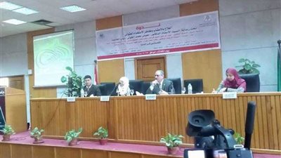 خبراء يحذرون من الإفراط في العلاج بالأعشاب