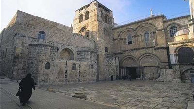 إعادة فتح كنيسة القيامة بعد 3 أيام من إغلاق أبوابها