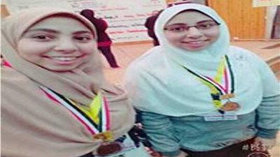توءمتا أسيوط تفوزان بمسابقة ابن الهيثم بـ