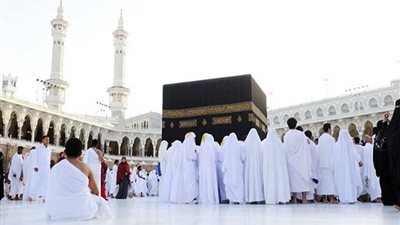 السياحة تنفي فرض رسوم على العمرة