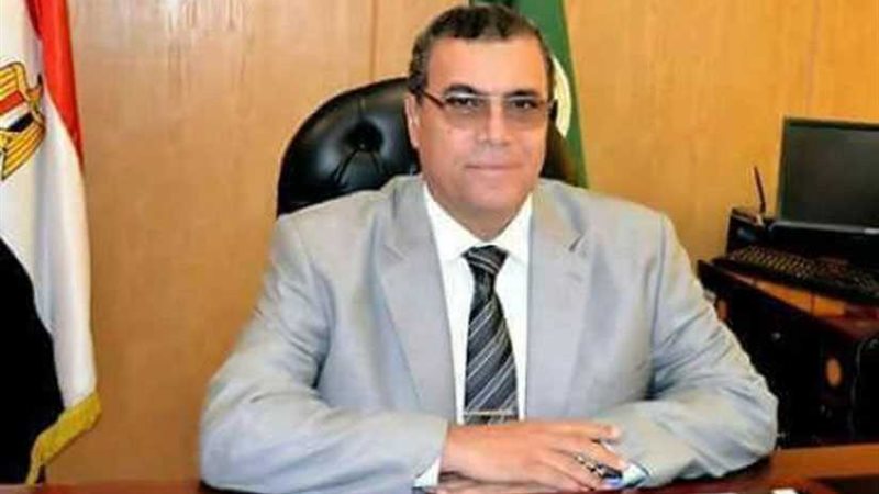 محافظ الفيوم يبحث