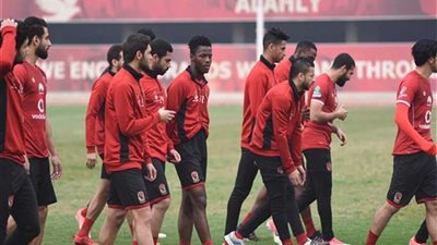 الأهلي.. تدريبات بدنية للاعبين استعدادًا لمونانا الجابوني
