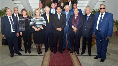 وفد أكاديمية العلوم ببوخاريست يزور الغربية 