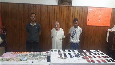 عصابة سرقة الأجانب وقعت في الأزبكية