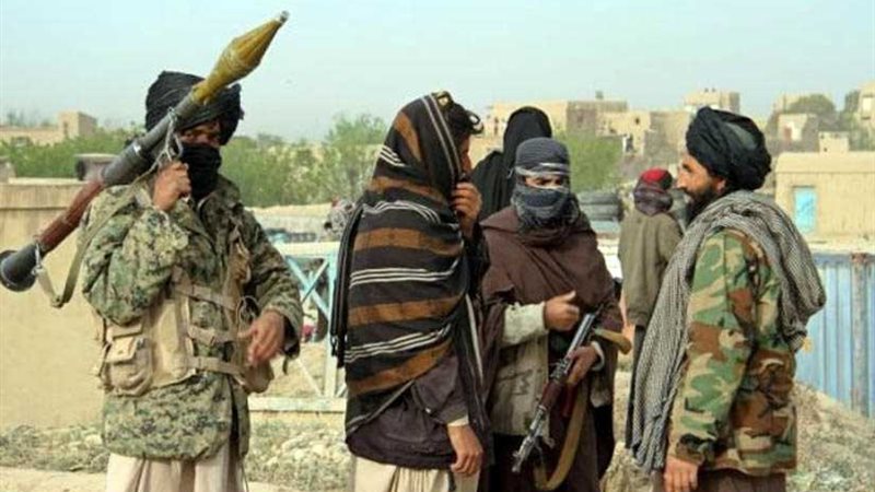 مقتل وإصابة 8 مسلحين