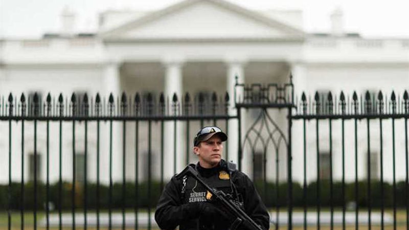 أنباء عن إطلاق نار