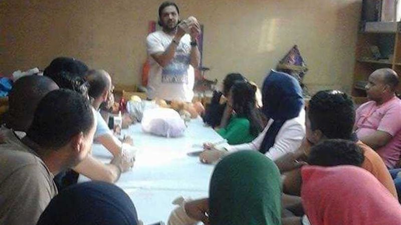 خمس ورش تدريبية ب