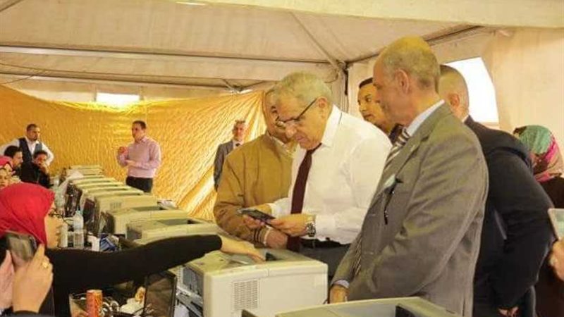 إبراهيم محلب يدلي