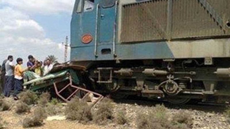 قطار مطروح يدهس سائق