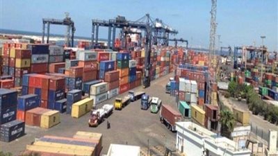وصول 113 ألف طن سلع استراتيجية إلى ميناء الإسكندرية