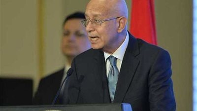 رئيس الوزراء يتابع عبر الفيديو كونفرانس مع المحافظين مواجهة التقلبات الجوية