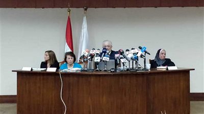 طارق شوقي ينفي تعريب مناهج مدارس اللغات