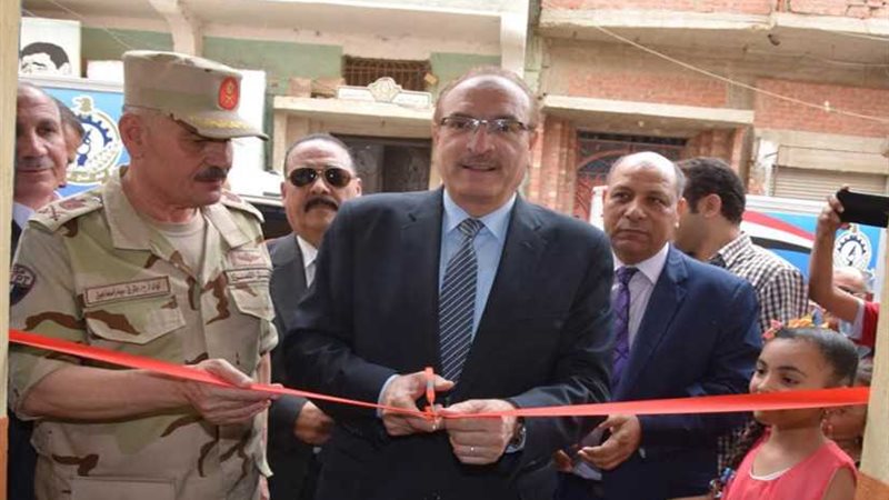 حبيب يفتتح منفذين