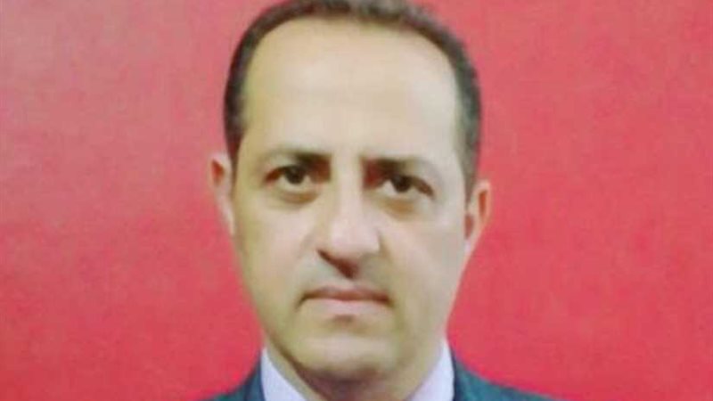 السقا أمينا لكلية