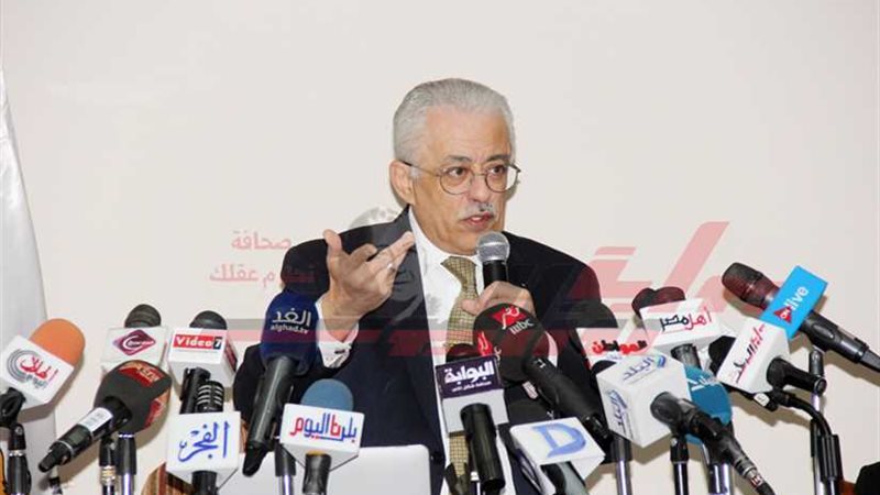 وزير التعليم يعلن